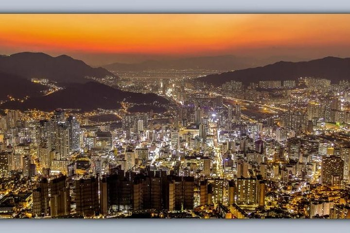 Busan by Night - Photo 1 of 7